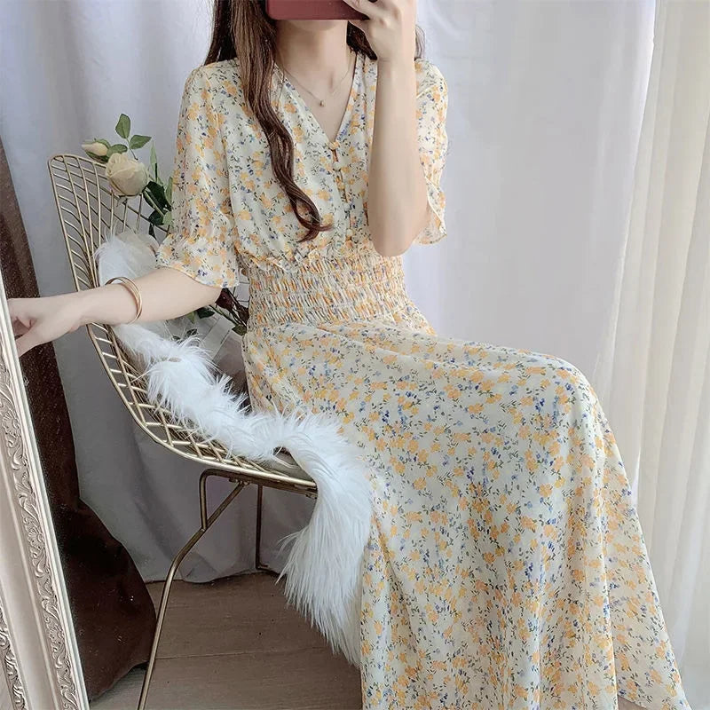 Elegant V-Neck Slimming Short Sleeve Dress 2024 New Style Waist-Fitted Fragrant Flower Design Women's Gown Original Work