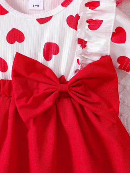 Conjunto de dos piezas con estampado de rayas y cuello redondo para niña pequeña, manga corta, cintura y costados falsos.