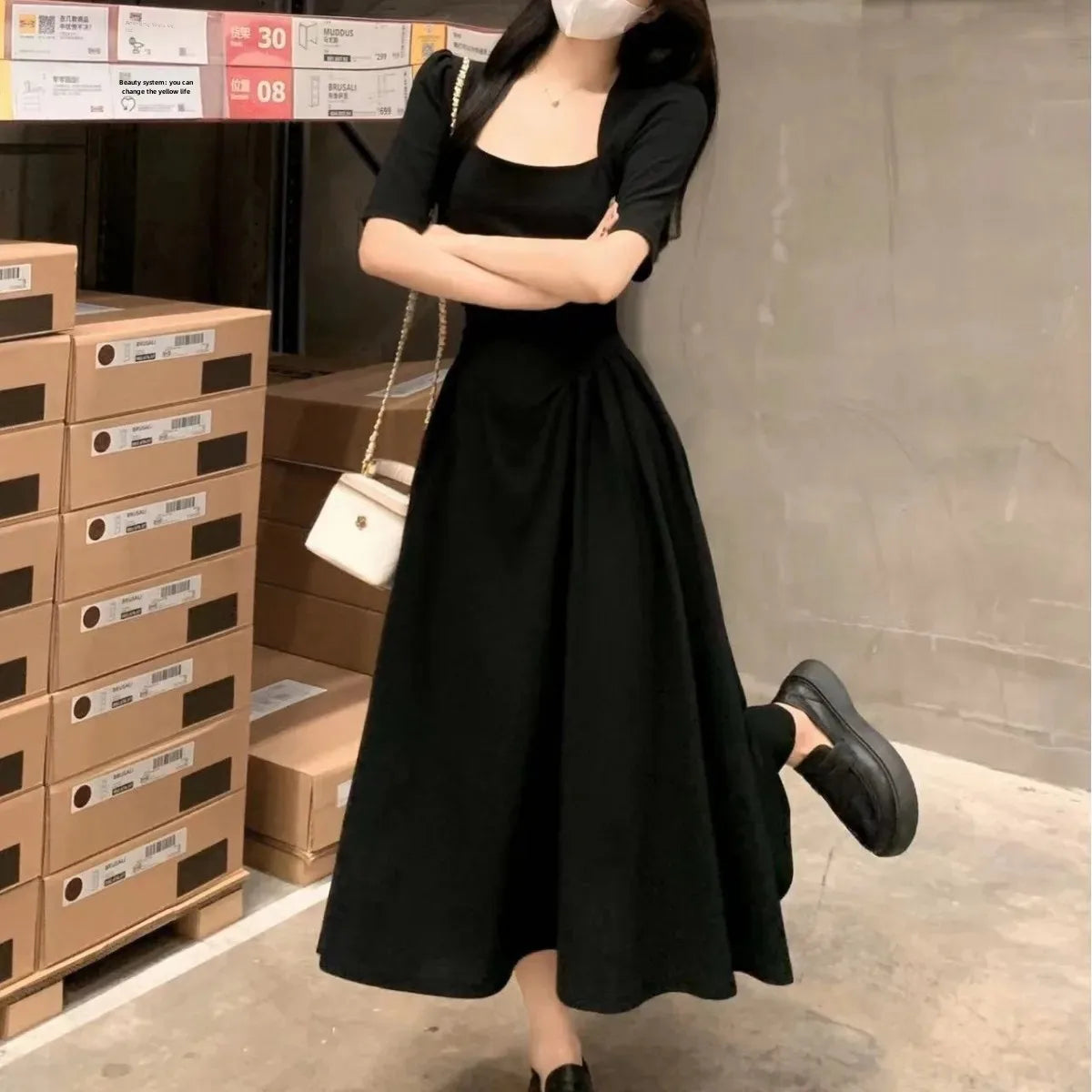 Vestido francés de talla grande, color liso, elegante, ajustado, con cintura adelgazante y cuello cuadrado, nuevo estilo de verano para mujeres regordetas.