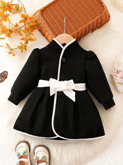 Conjunto de vestido térmico con cinturón para niñas pequeñas, moda de otoño e invierno, abrigo de princesa, cárdigan clásico en contraste de color blanco y negro.